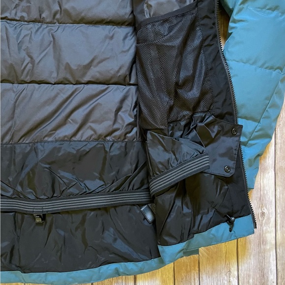 The North Face Women’s Corefire Down Jacket - Picture 8 of 12